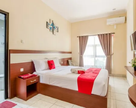 RedDoorz Syariah @ Jalan Simpang Gajayana Hotels in Lowokwaru