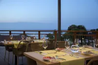 Capo Bay Hotel - พร้อมอาหารเช้า