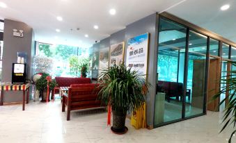 Jingtai Time Photo Theme Hotel