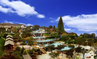 Emeishan Hot Spring Hotel