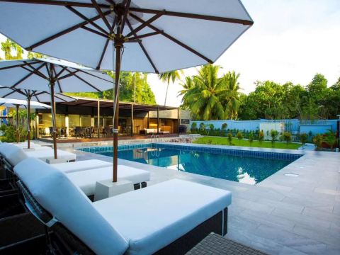 Meridian Adventure Marina Club & Resort