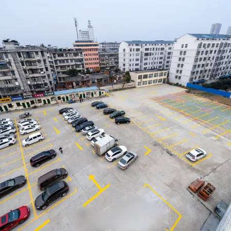 City Comfort Premier Hotel (Suizhou Wuyue Plaza)