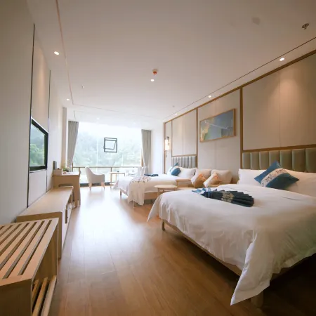 Chuanyanshan Holiday Hotel