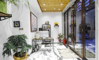 Changbai Mountain 22℃ summer Inn