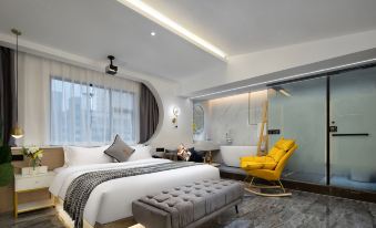 S·Man Hotel (Changsha IFS International Financial Center Wuyi Square Branch)