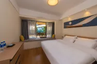 Fuxian Lake Rich man Resort Hotel Các khách sạn ở Trừng Giang