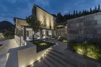Wan Feng Lin QingChenMuYun, south-west Guizhou Hotels in Xingyi