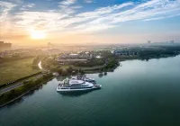 East Tai Lake Grand Hotel