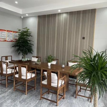 Cixi Jinghao Hotel