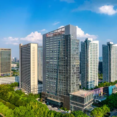 杭州濱江寶龍城誠業路亞朵飯店 城业路附近的飯店