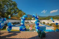 Hongcun Starry Sky Under Field • Ruwan Holiday Homestay - piscine