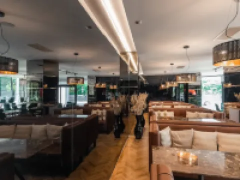 เฮอร์มันส์ โรงแรม & สปา ซิบิว โรงแรมในซีบิว