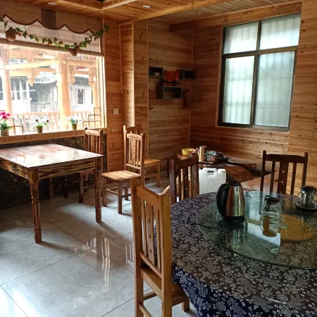 Sanjiang Xiyuan Chinese Inn