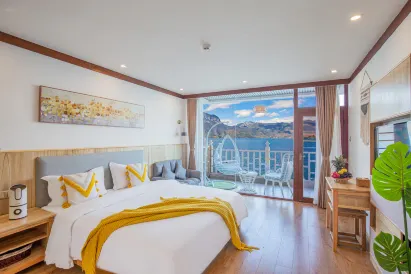 棲海聽風客棧（瀘沽湖總店）