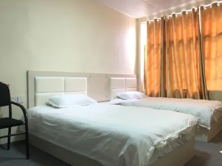 Honglin Hotel, Quxi Отели рядом с достопримечательностью «Liuzi Suitang Dayunhe Matou Ruins»