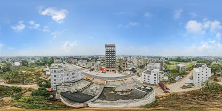 Vienna Hotel (north shore of Huazhou) Отели в г. Хуачжоу