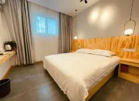 Moye Homestay (Baicheng University Town)