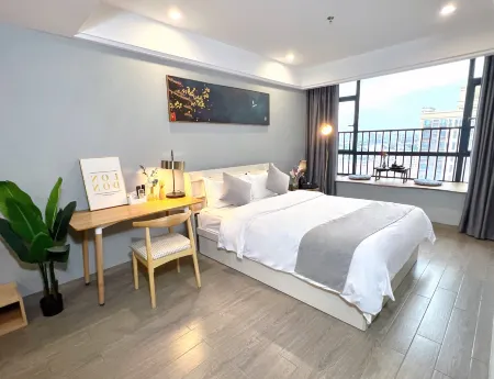 Qianyu Serviced Apartment (Foshan Pingzhou Jadeware Street)