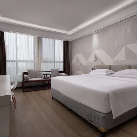 Borrman Hotel (Zhijiang Guomao Qixing Square)
