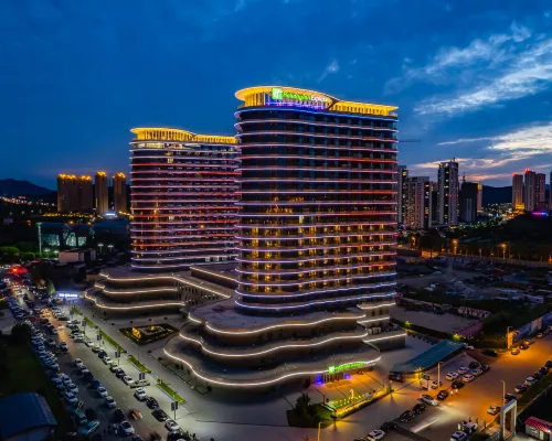 Holiday Inn Express HuLuDao SEAVIEW by IHG Hotels in Huludao