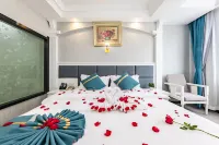 Kunming Hongrun Hotel (Kunming Railway Station MixC Branch) Hotel in zona Yunnan Communications and Transportation Hall Party School