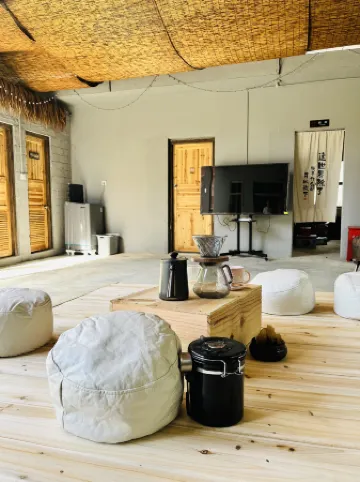 Riyuewan NEXTDOOR backpacker hostel