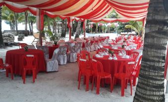 Palm Beach Bungalow Resort