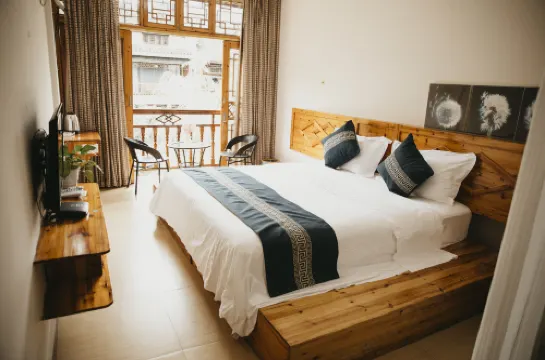 Jiqingxuan Inn (Fenghuang Ancient Town)