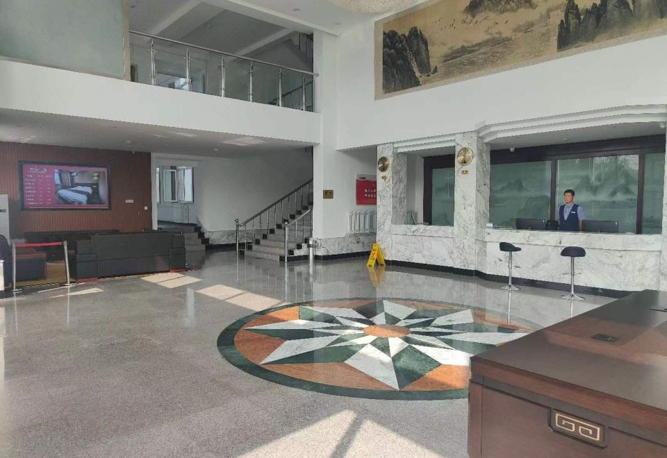 3. 츠펑 위안디안 ..