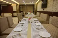 THE MAHAL INN - sarapan