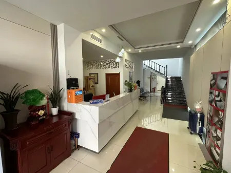 Elm Tree Kangsheng Hotel Отели в г. Юйшу