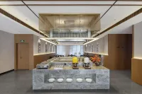 Qianna Hotel (Honor New World Shopping Center Longhu Park Branch) Hotels in Xixian