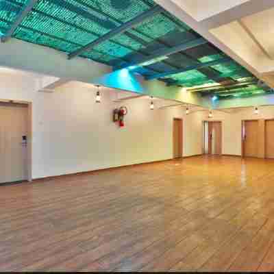 tulsi rooms n banquet (Rajkot, Gujarat) Fitness & Recreational Facilities