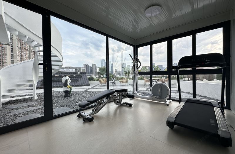 Chengdu Cloud Hotel (Hongxing Bridge Metro Station Branch)