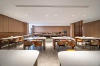 Baihualin Hotel (Xingyang Wuyue Plaza Zhengzhou West Railway Station) Hotels in Xingyang