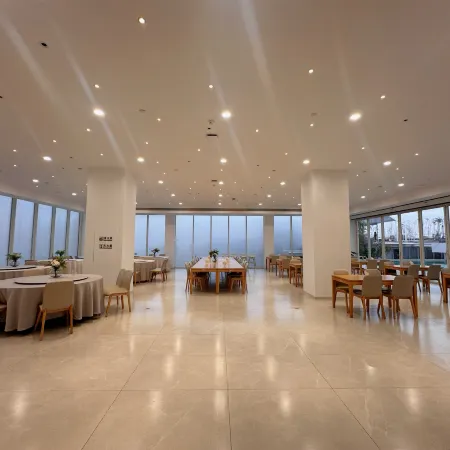Yuntai Mountain Sky Courtyard Designer Hotel