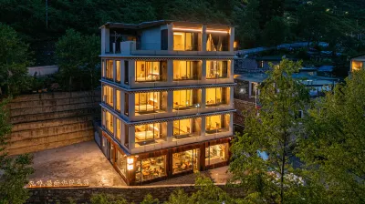Rishang Sangan | Lipan · Private Hot Spring Villa (Siguniang Mountain Scenic Area) 쓰구냥산 주변 호텔