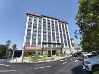 JI Hotel(Huaihua Municipai Government Branch) Hotels near Huaihua University (Northeast to Tuoyuan Subdistrict Office Political Consultative Liaison Working Committee)