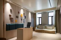 Elaine ·Qianyuan Backyard Royal Villa Hotel