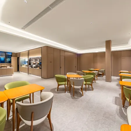 Ji Hotel (Xingyi Jushan Square Anzhen Road Branch)