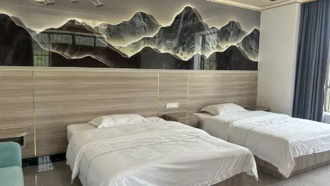 Haoguang B&B in เฟิงไค