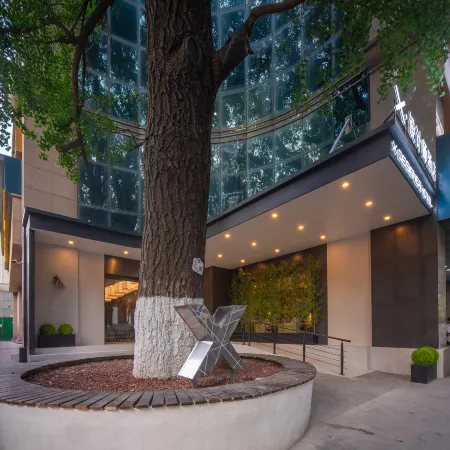 X Designer Hotel (Tianfu Square & Kuanzhai Alley Branch)