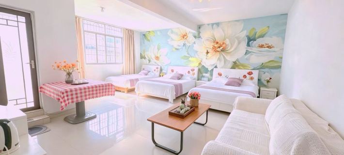 Hong Kong Hostel Hotels in Renhua County
