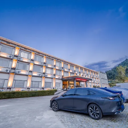 Yuexi Mingtangshan Hotel