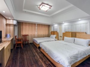 Taicang Your Crown Trip Inn