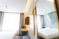 Huatai Hotel (Xining Daxin Street Night Market)