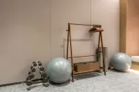 The GiorgioMorandi Hotels (Weifang Taihua City Wanda Plaza) - Spor Salonu