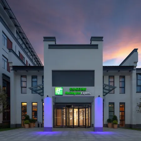 Holiday Inn Express PINGHU by IHG