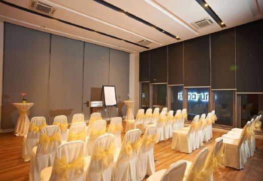 4. 더 시그니처 호..