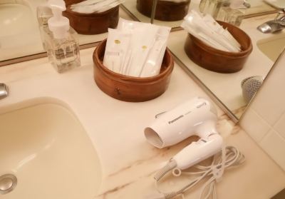 スーペリア ダブルルーム ローズホテル横浜の写真